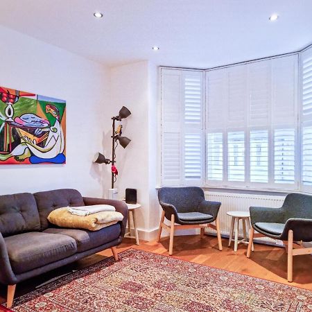 Pass The Keys Family Friendly 2 Bedroom Gem In Shepherd'S Bush London Kültér fotó
